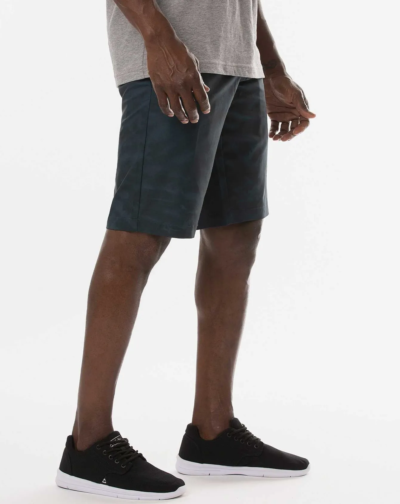 Dock Head Short 9In