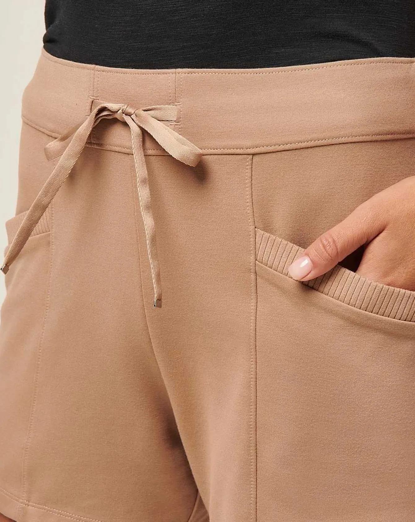Friday Ponte Pocket Short