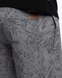 Jaguar Short 9In