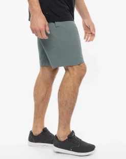 Lucky Hand Short 9In