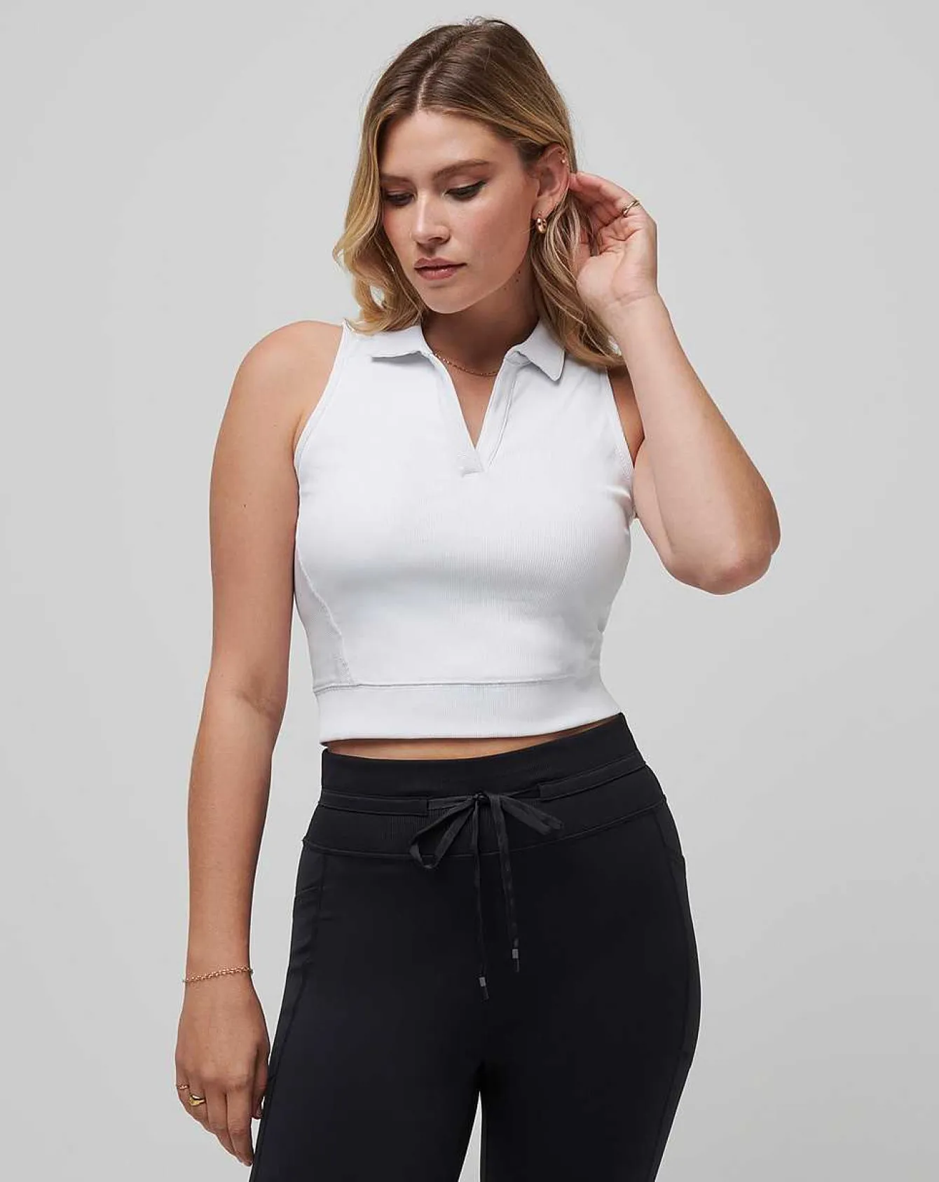 Moveknit Sleeveless Vneck Polo