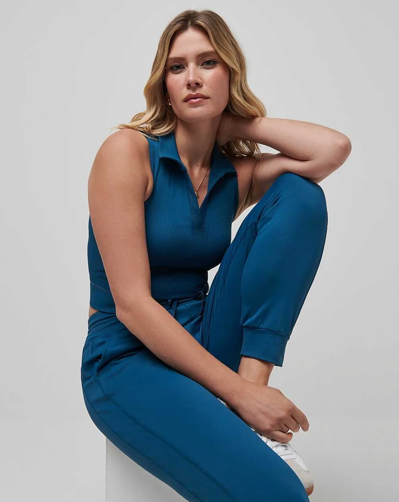 Moveknit Sleeveless Vneck Polo