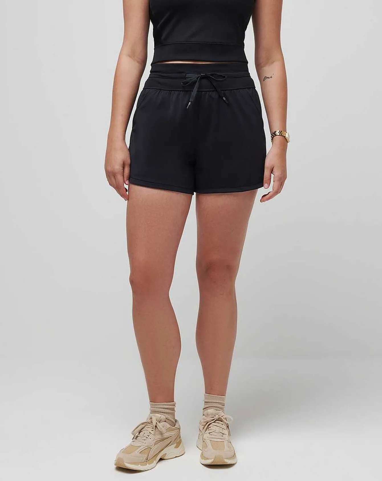 Moveknit Tie Short