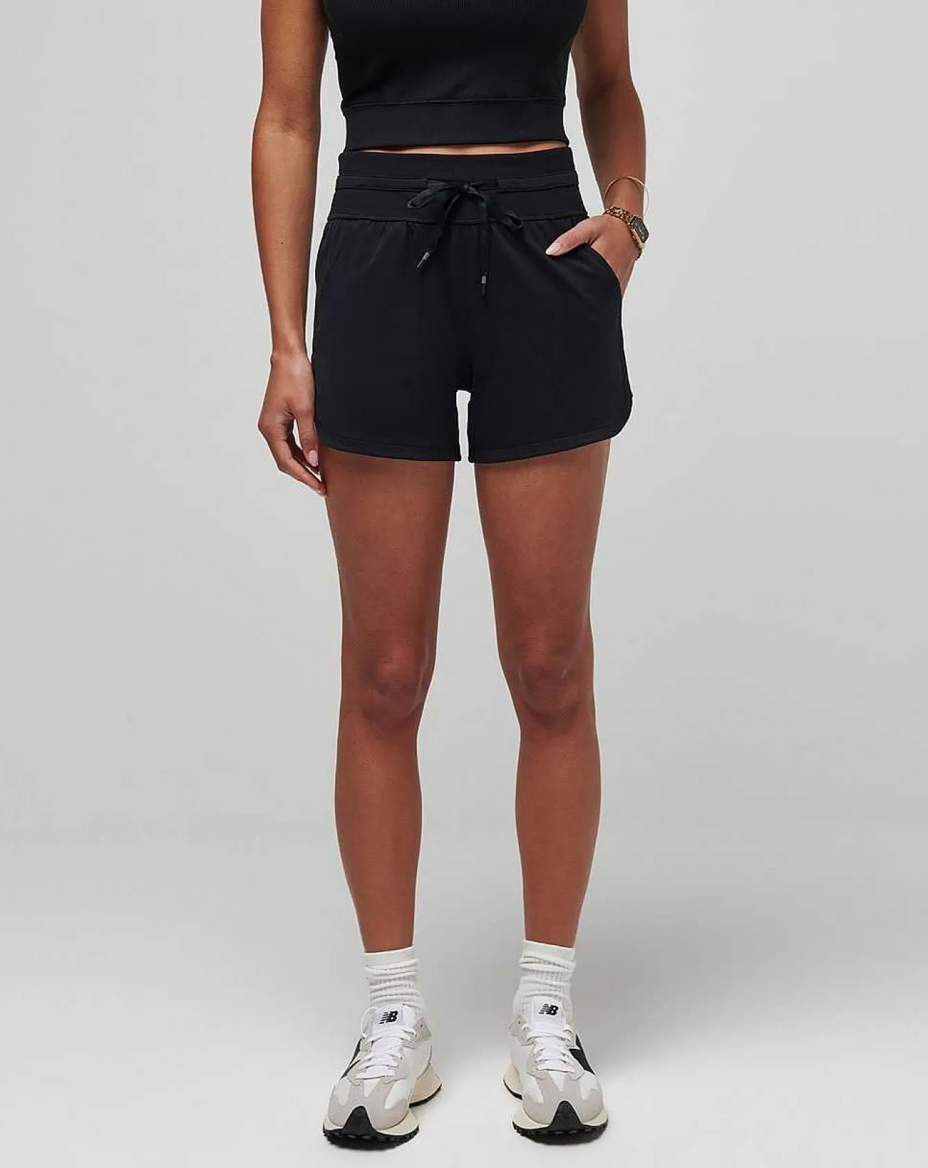 Moveknit Tie Short