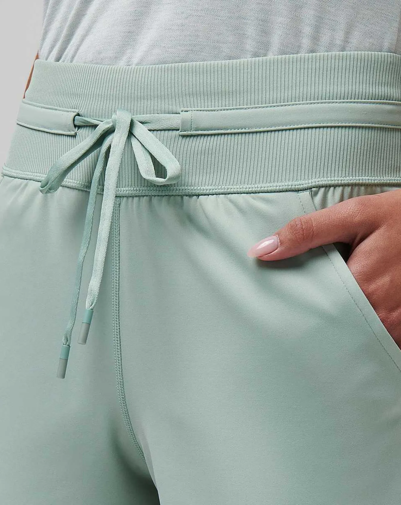Moveknit Tie Short