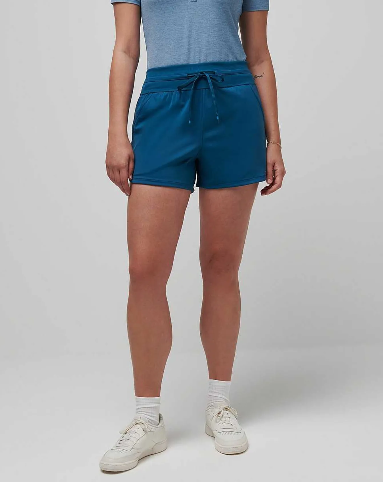 Moveknit Tie Short