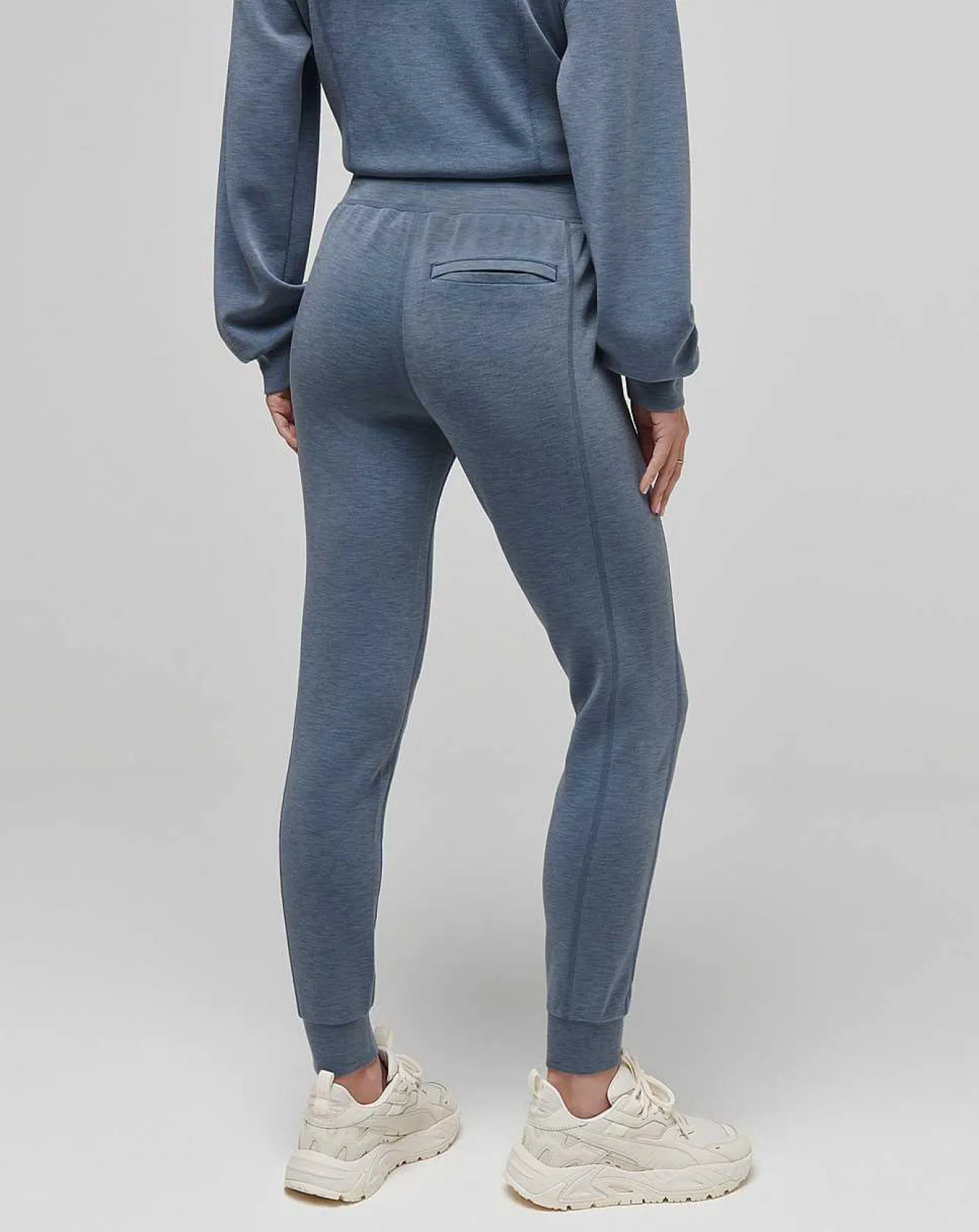 Skyloft Soft Jogger