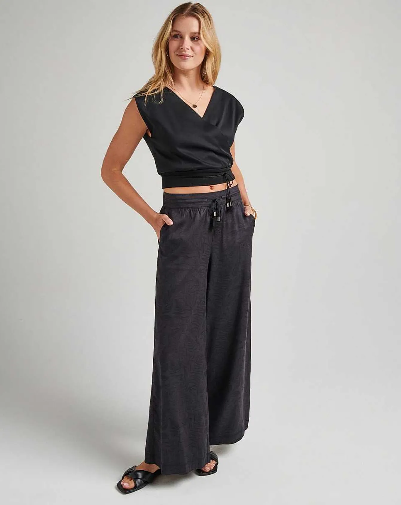Two Night Stay Pant