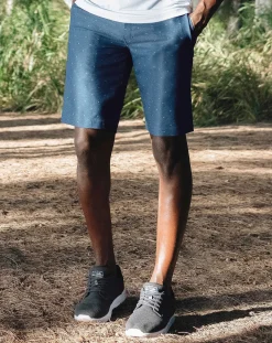 Upwardly Mobile Short 9In