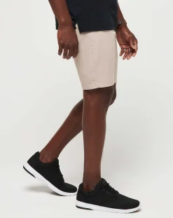 Wanderlust Short 9In