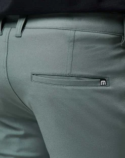 Wanderlust Short 9In