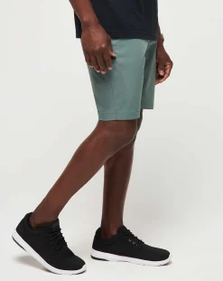 Wanderlust Short 9In